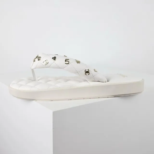 Chanel Quilted Metal-Studded White Thong Slippers 2