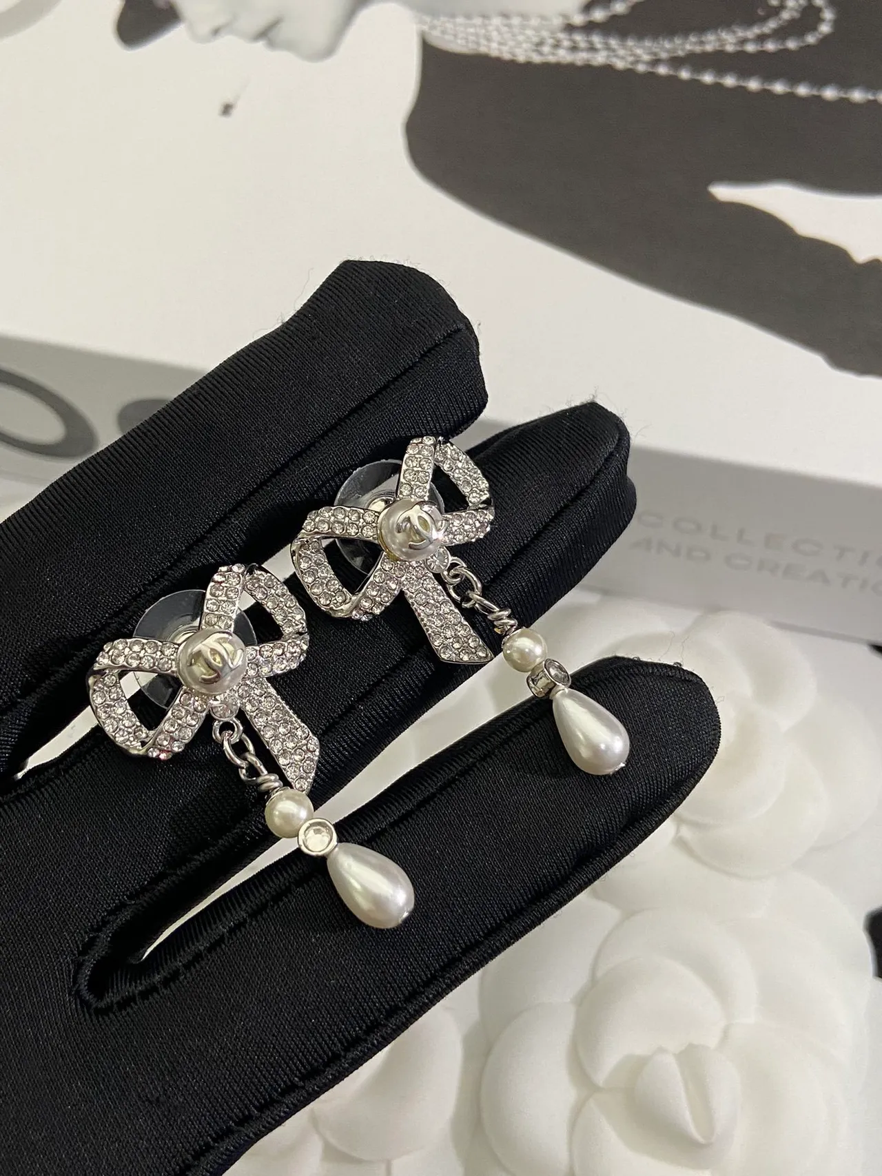 Chanel Silver White Bow Motif Pearl Teardrop Dangles Necklace 3