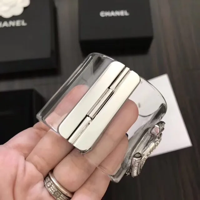 Chanel স্বচ্ছ রূপালী Crystal-Pavé ইন্টারলকিং CC লোগো হ্যান্ডব্যাগ 6