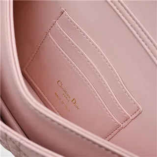 Chanel 白黑绗缝钻石缝线缎带蝴蝶结点缀手袋 11