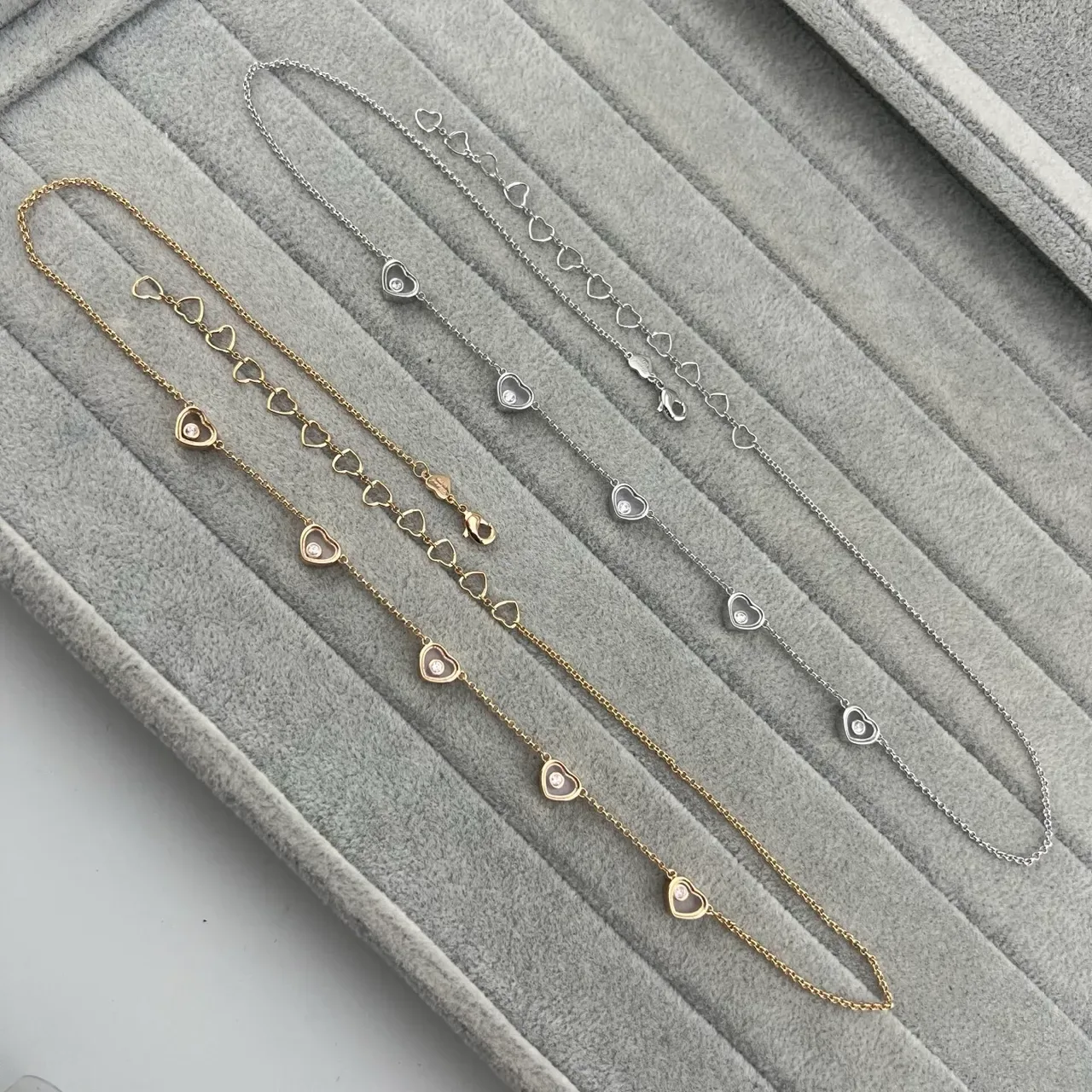 Chopard Cœurs Heureux Bracelet Cœur Ouvert avec Diamants Flottants 2