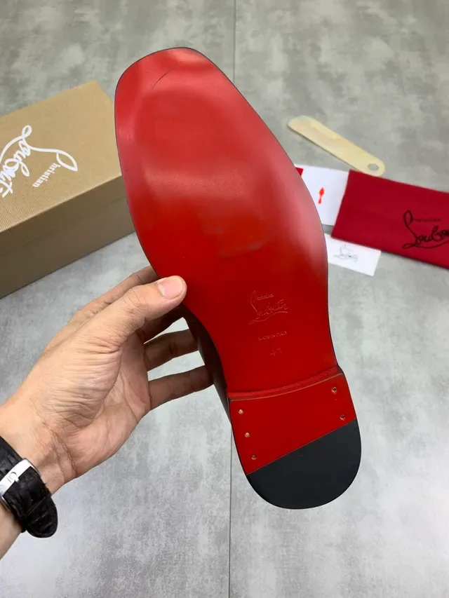 Christian Louboutin 棕色皮革马衔扣方头乐福鞋 2