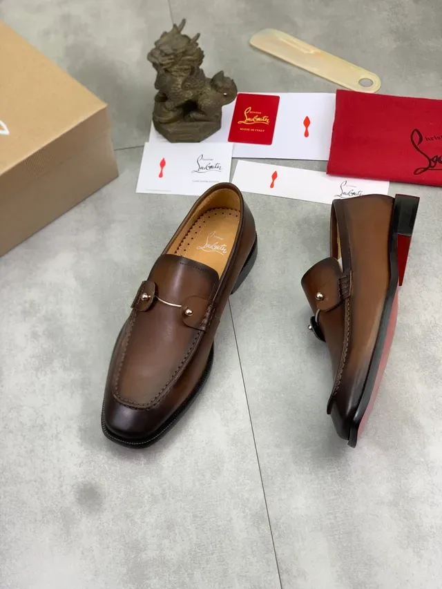 Christian Louboutin 棕色皮革马衔扣方头乐福鞋 5
