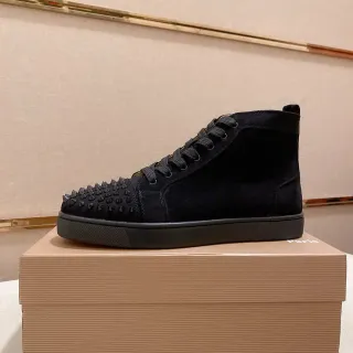 Christian Louboutin Spike Chaussure lifestyle en daim noir à bout clouté