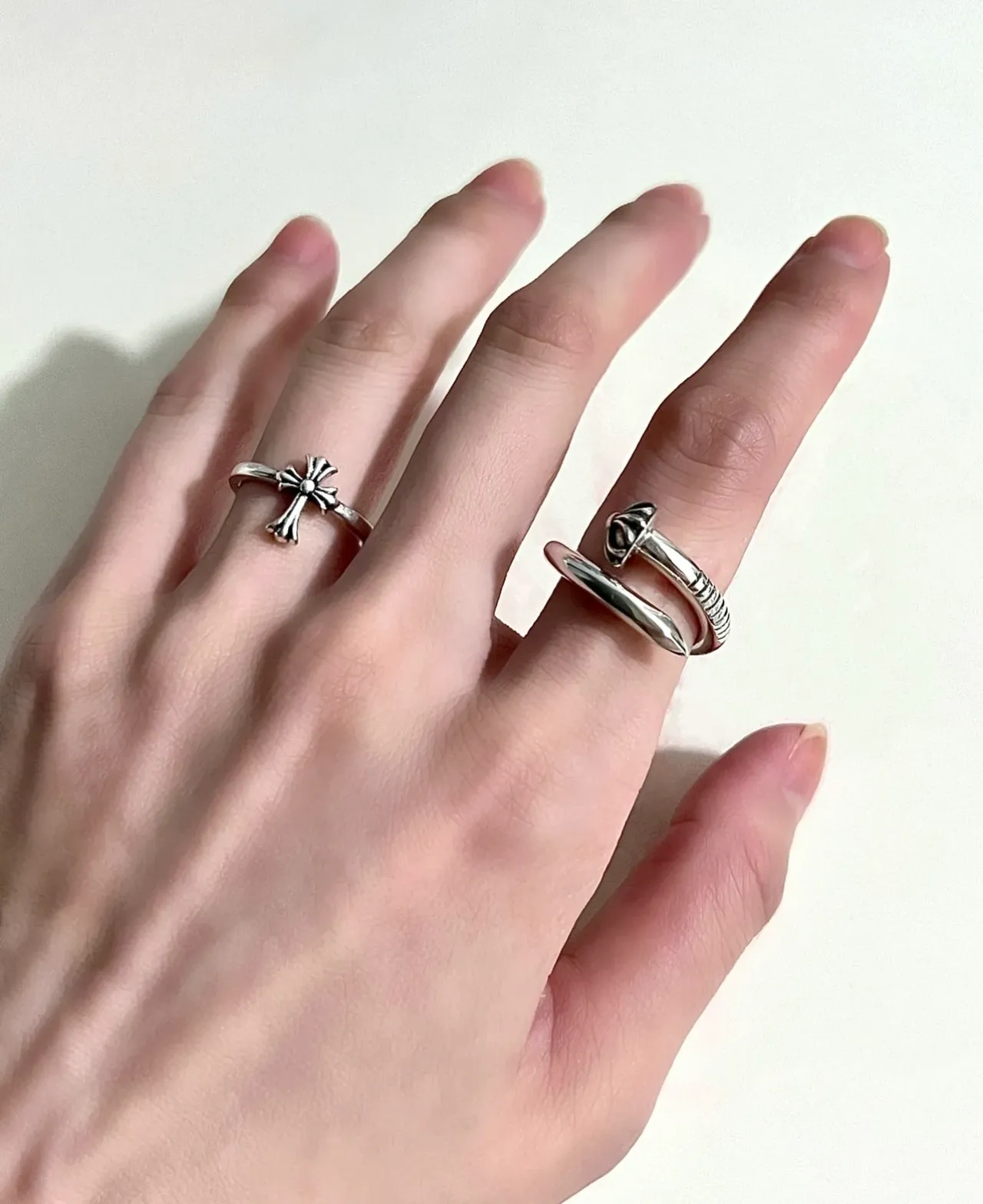 Chrome Hearts Bague Croix Argent Motif Orné Bague à Bande Gravée 3