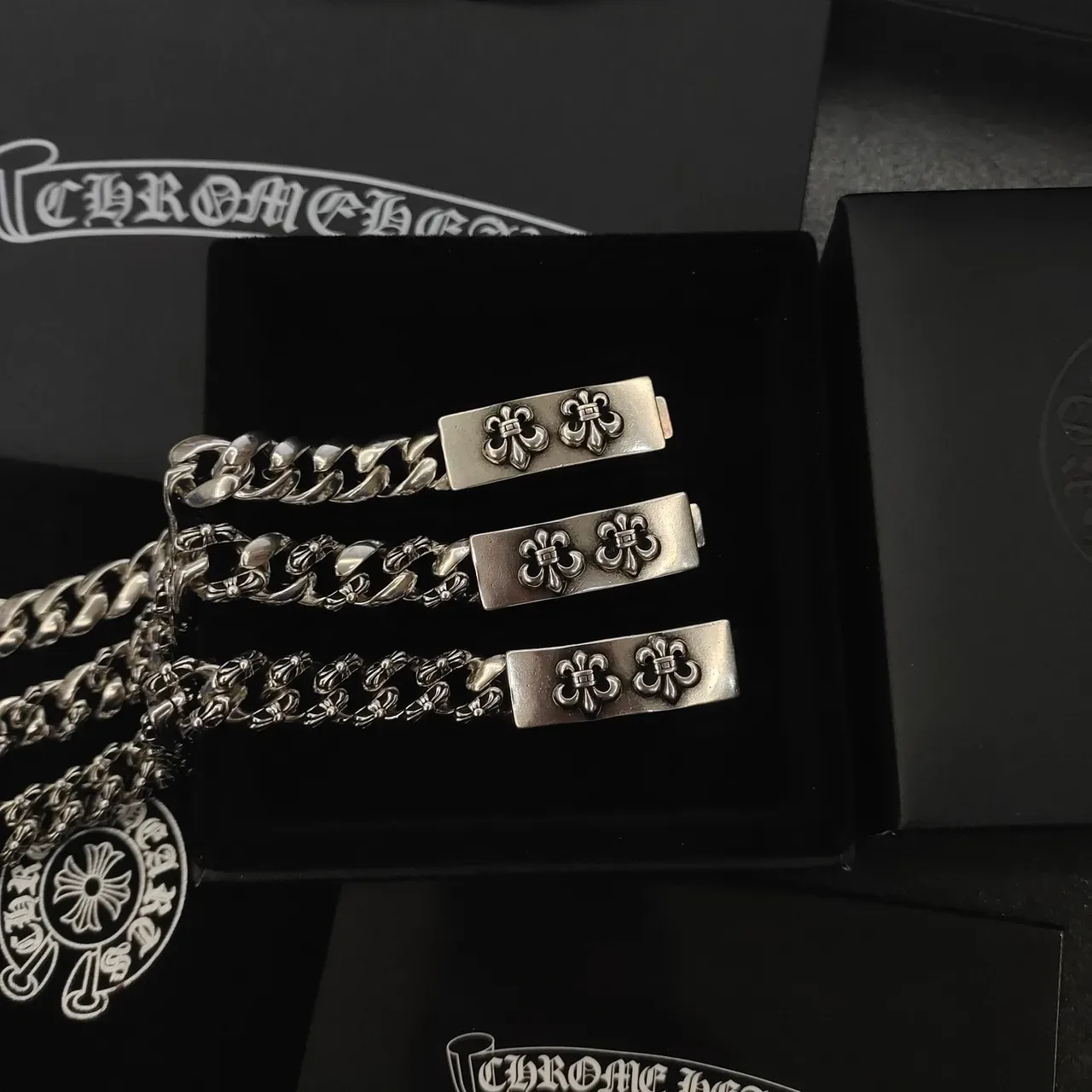Chrome Hearts Corrente Curb Chain Placa Fleur-de-Lis Pulseira 2