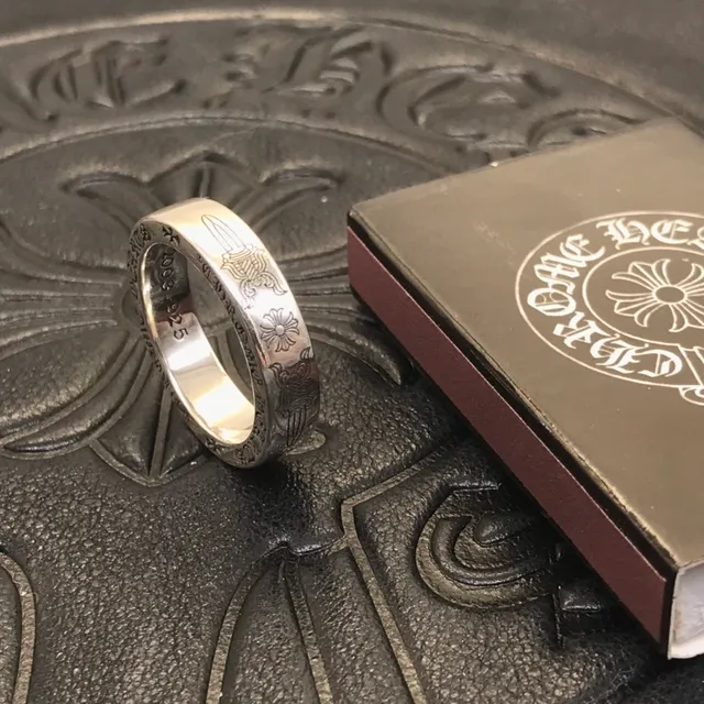 Chrome Hearts Dagger Floral Ring argentée gravée motif détail bague 6