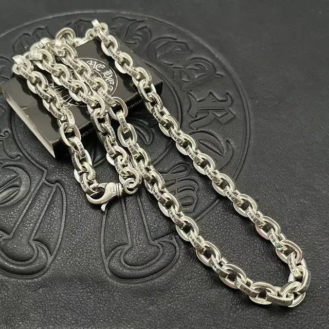 Chrome Hearts Cadena de eslabones ovalados pesados plateada negra totalmente grabada 8