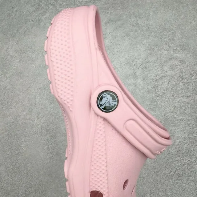 Crocs Classic Clog গোলাপি লাল মোল্ডেড ফোম অ্যাডজাস্টেবল স্ট্র্যাপ ক্লগ 5