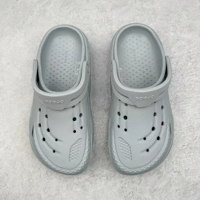 Crocs Echo Clog Light Gray Molded Foam Clog 2