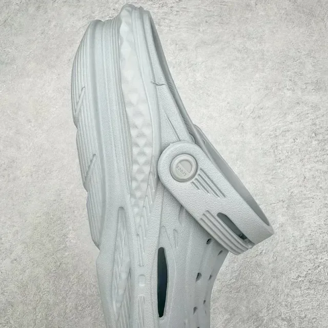 Crocs Echo Clog Light Gray Molded Foam Clog 6
