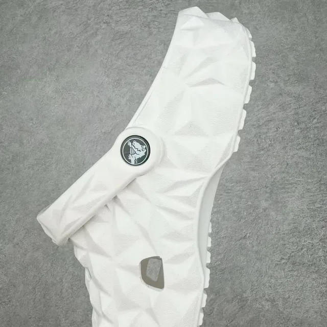 Crocs Echo White Geometric Faceted Upper Molded Foam Construction Clog 4