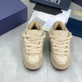 Dior B23 बेज क्विल्टेड कैनेज लाइफस्टाइल स्नीकर