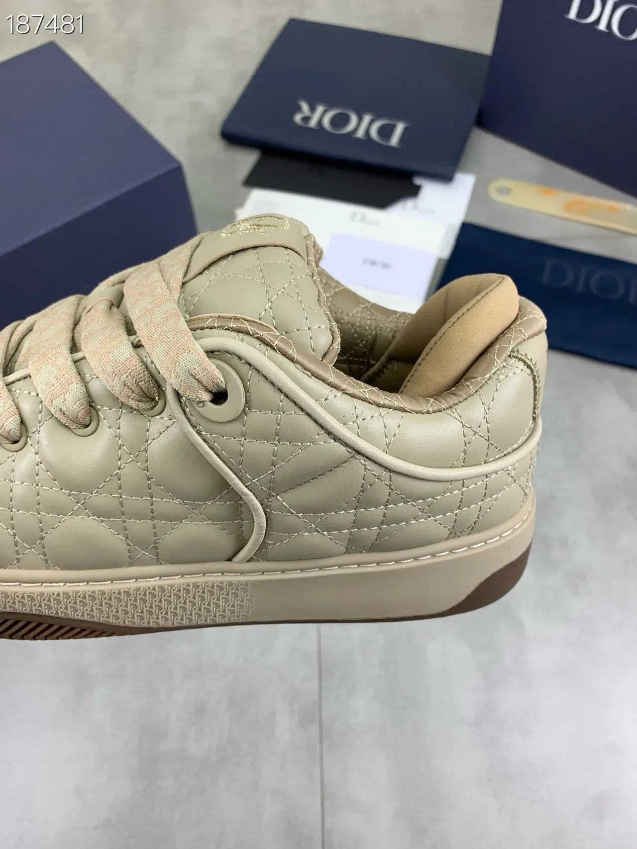 Dior B23 Beige Tênis Lifestyle Quilted Cannage 3