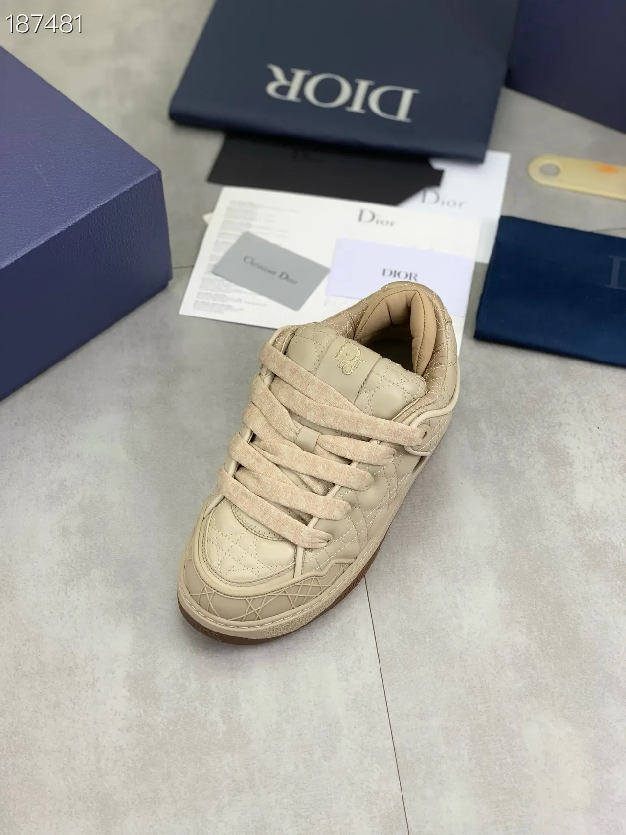 Dior B23 Beige Tênis Lifestyle Quilted Cannage 6
