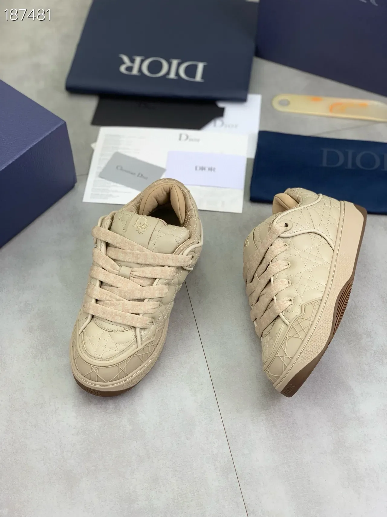 Dior B23 Beige Tênis Lifestyle Quilted Cannage 7