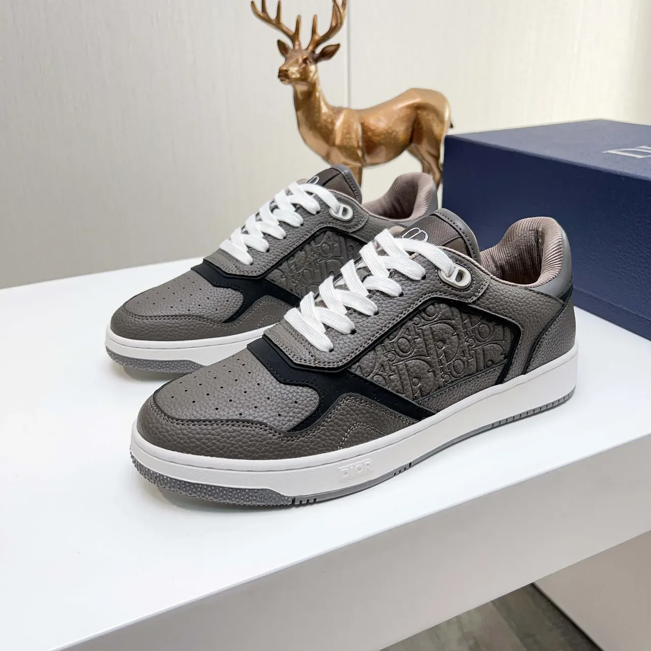 Dior B23 Gray Embossed Oblique Leather Lifestyle Sneakers 5