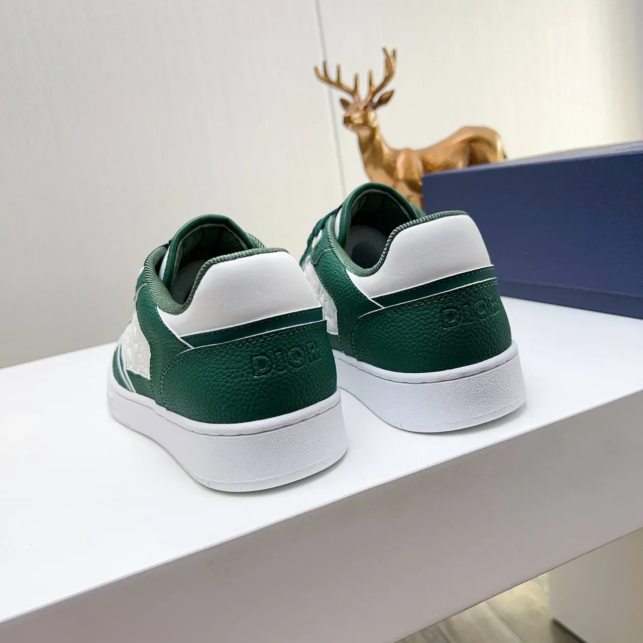 Dior B23 Tênis Lifestyle Verde e Branco com Embossado Oblique 4
