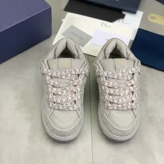 Dior B23 क्विल्टेड ग्रे ओब्लिक मॉनोग्राम जीवनशैली स्नीकर