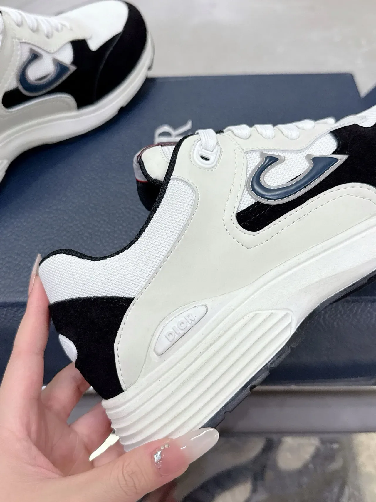 Dior B23 White Black Navy Lifestyle Sneakers 8