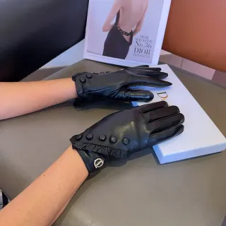 Dior Black Button-Accented Back Leather Gloves