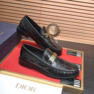 Dior Mocassin cuir noir et or avec détail de plaque embossée crocodile