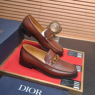 Dior بني ذهبي جلد مصقول حزام سلسلة حذاء لوفر