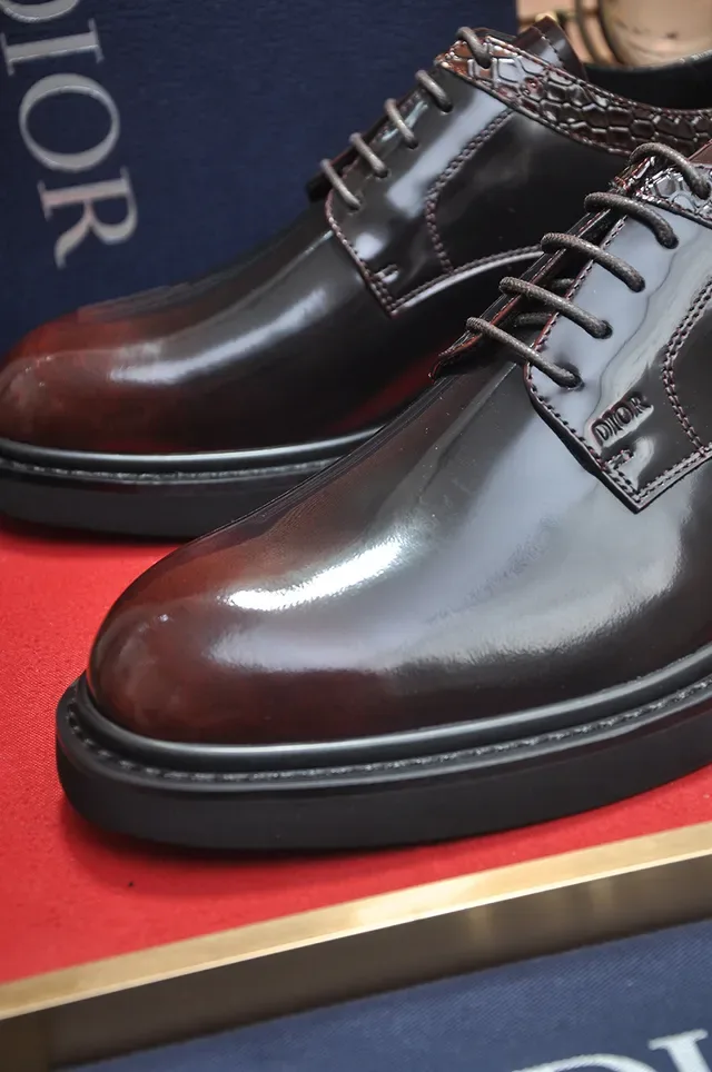 Sapatos Oxford Dior Borgonha Preto Couro Patentado Polido Goodyear Welted 3