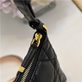 Dior Caro Monogram Canvas Negro y Beige Bolso underarm 23