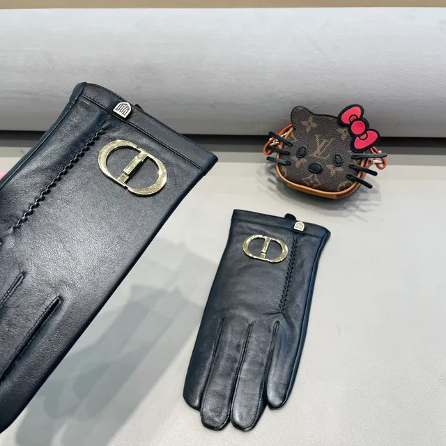 Dior CD-Buckle Black Leather Gloves 3