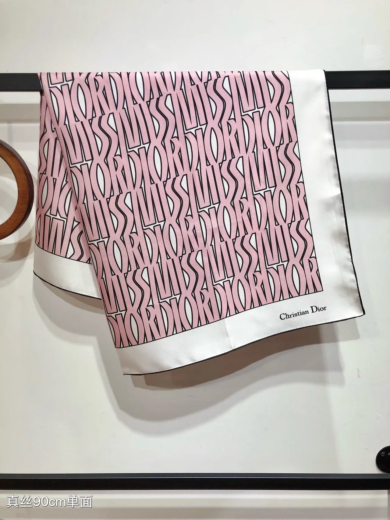 Dior Oblique Bufanda de seda rosa y negra 9