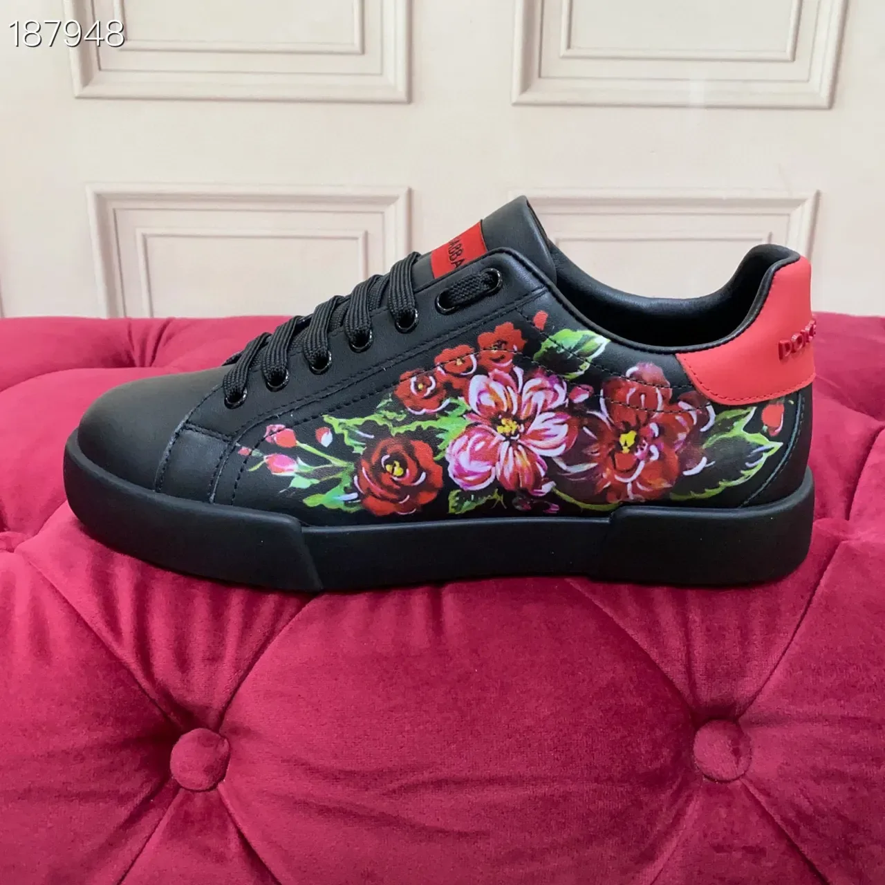 Dolce & Gabbana 黑色红色花卉印花侧面板羊皮革鞋面生活方式运动鞋 5
