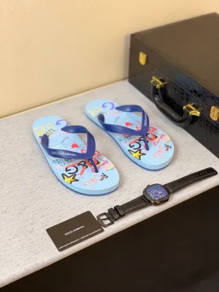 Dolce & Gabbana Impresión gráfica Azul claro y navy Pantuflas 4