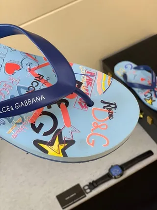 Dolce & Gabbana Impresión gráfica Azul claro y navy Pantuflas 9