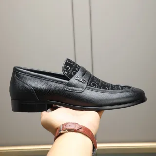 Dolce & Gabbana Mocassin Noir Cuir Grainé Sangle Monogrammée