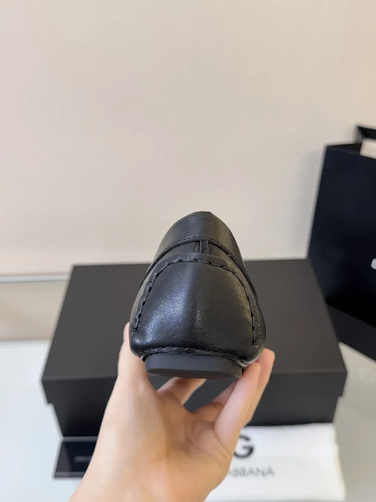 Dolce & Gabbana Portofino Loafers de Couro Preto com Placa de Metal 4