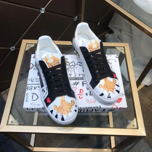 Dolce & Gabbana Blanc Noir Motif Lion Brodé Tab Talon Doré Sneakers Lifestyle 7