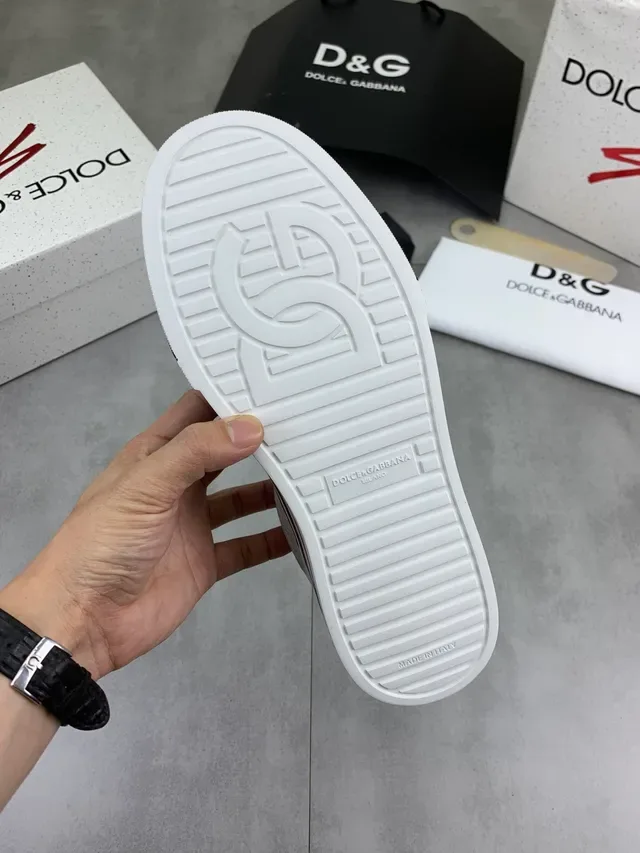 دولشي آند غابانا White Black Gray سكينرز لايف ستايل 2