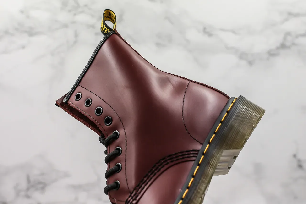 Dr. Martens 1460 酒红色 光滑皮革 8眼 马丁靴 6