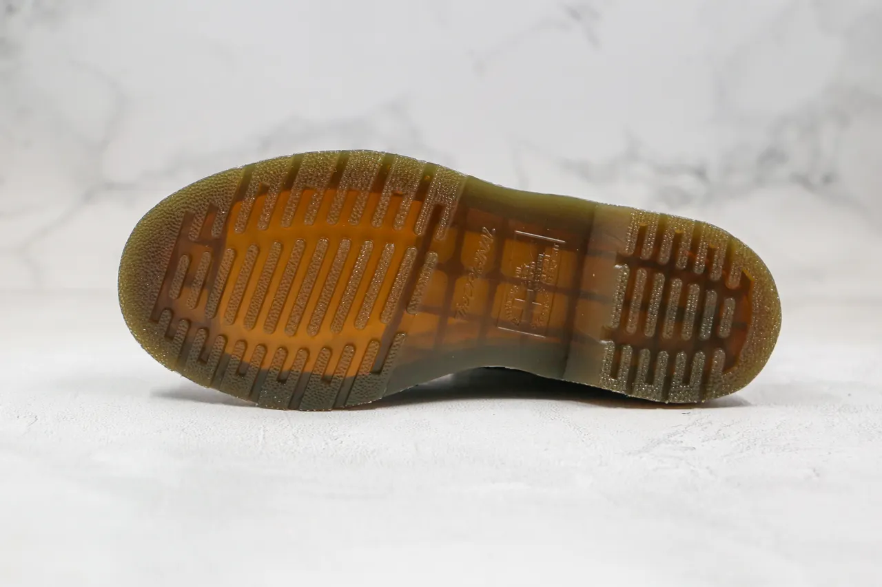 Dr. Martens 1460 Bota Martin de Couro Marrom Desgastado com 8 Olheiras 2