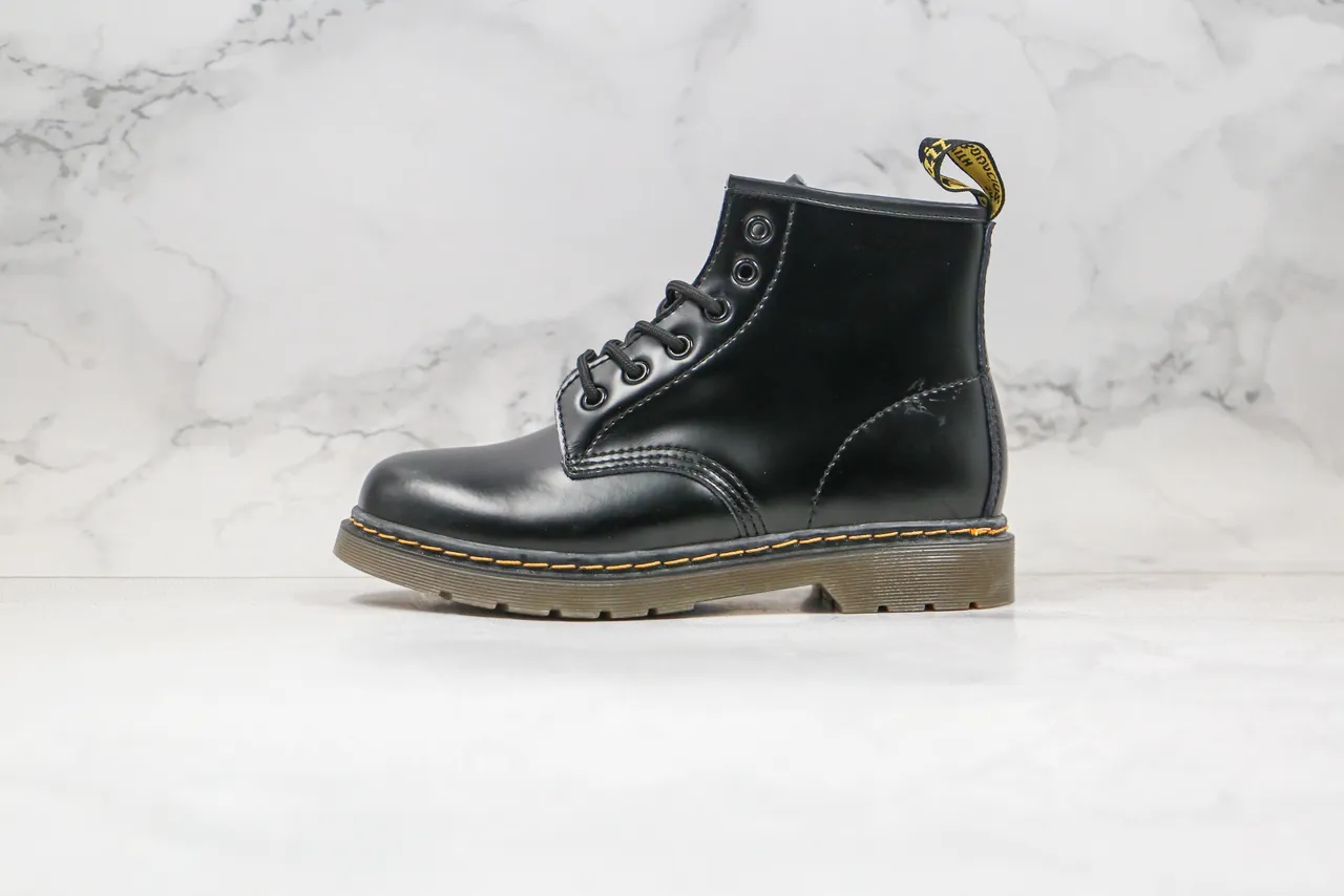Dr. Martens 1460 جلد أسود لامع 8 فتحة حذاء مارتن 8