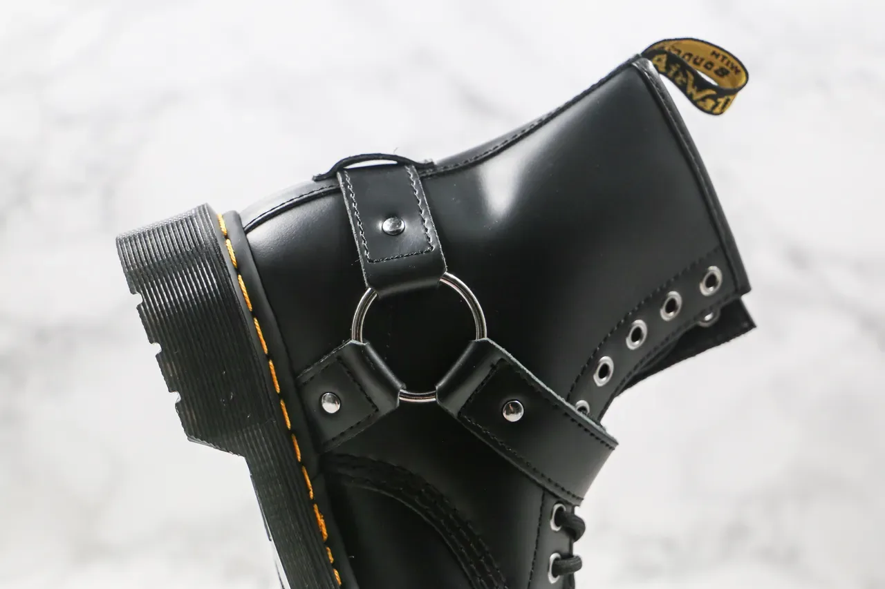 Dr. Martens 1460 Harness أحذية مارتن جلد أسود 5
