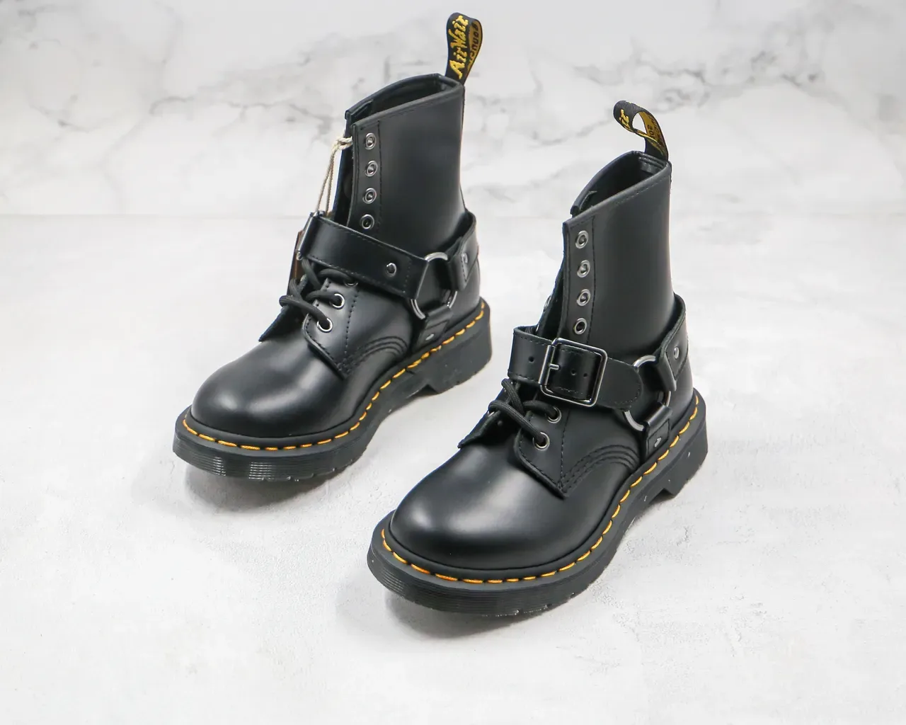 Dr. Martens 1460 Harness أحذية مارتن جلد أسود 8