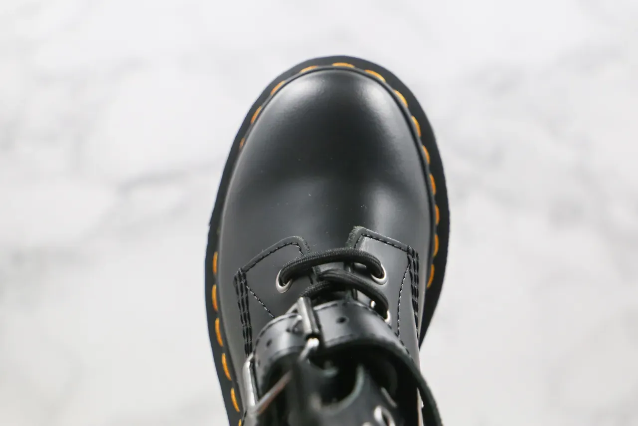 Dr. Martens 1460 Harness أحذية مارتن جلد أسود 9