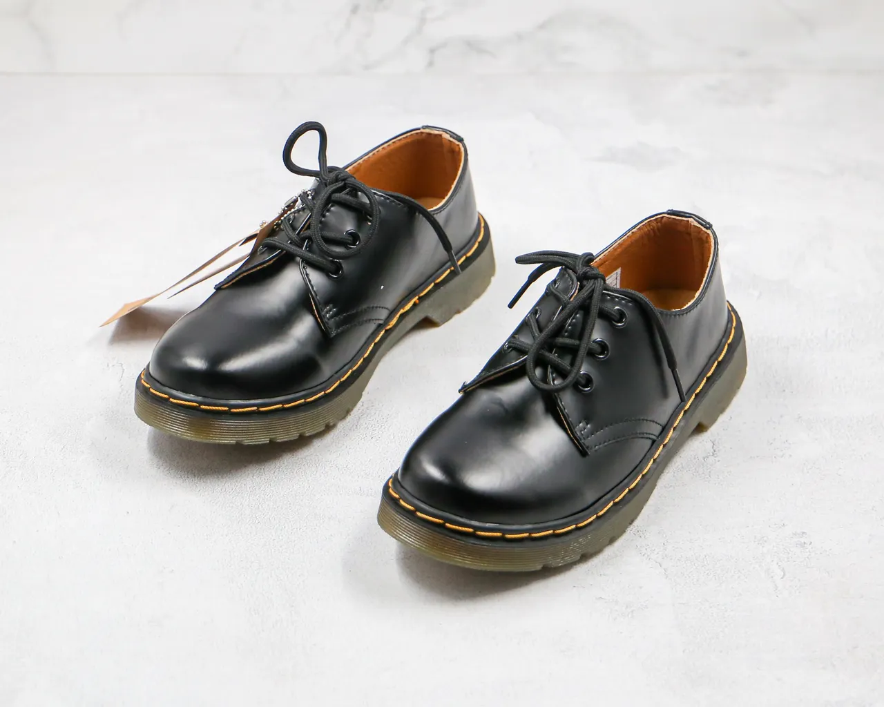 Dr. Martens 1461 কালো হলুদ মসৃণ চামড়া ৩-আইলেট লেসিং অক্সফোর্ড জুতা 10