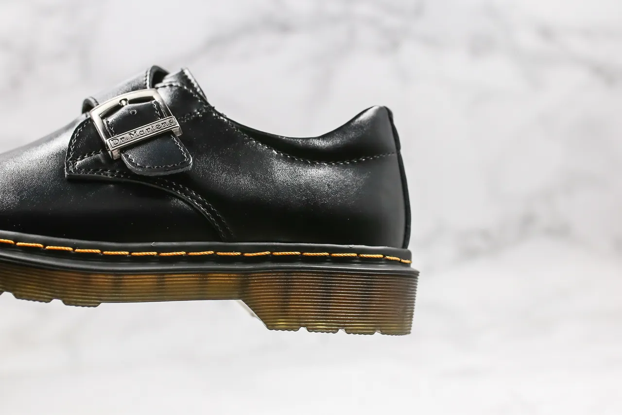 Dr. Martens 黑色黄色 穆勒鞋 扣带闭合 乐福鞋 3