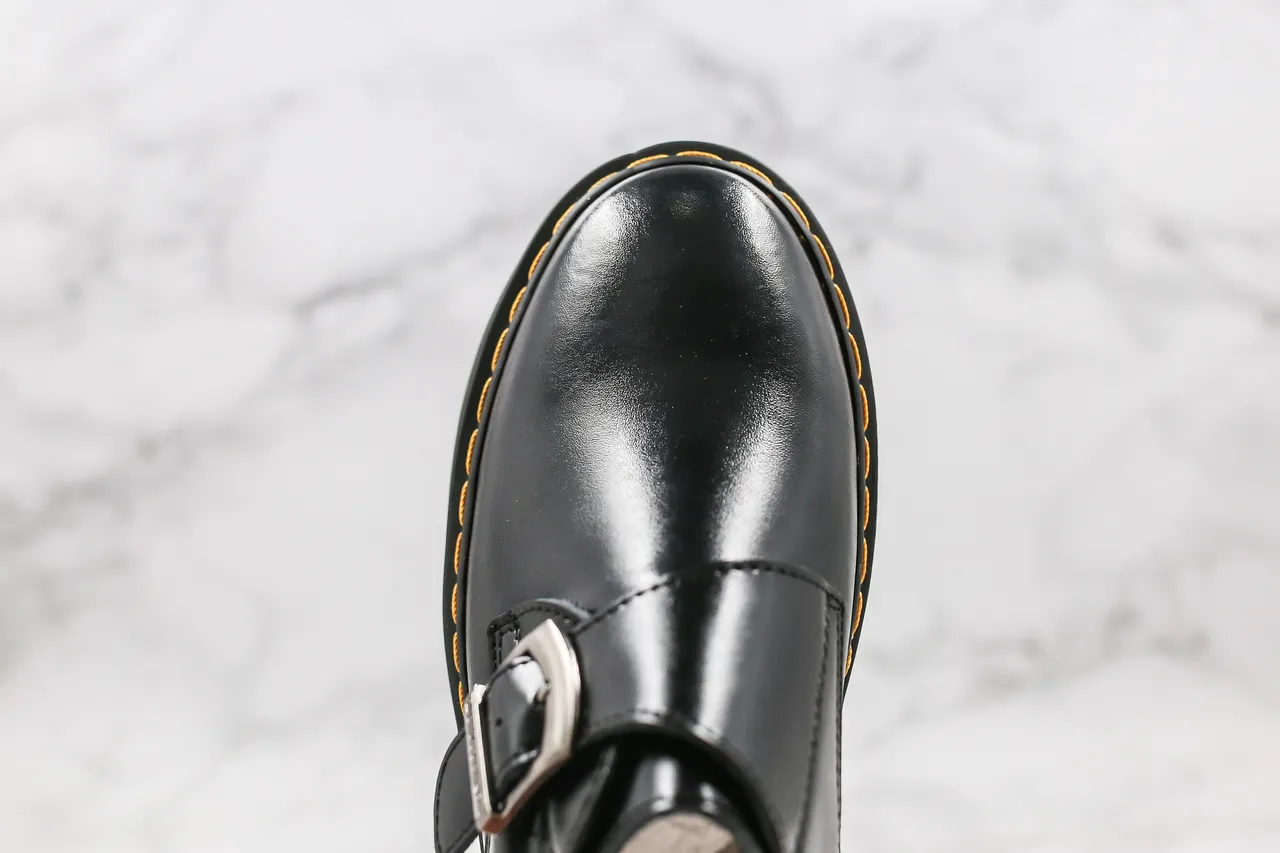 Dr. Martens 黑色黄色 穆勒鞋 扣带闭合 乐福鞋 6