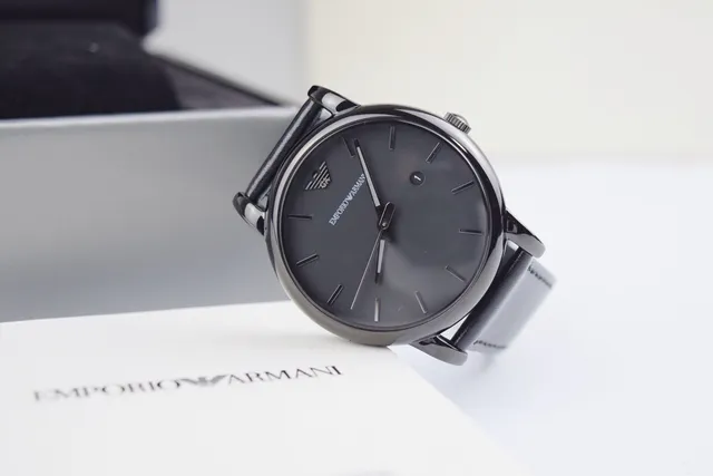 Emporio Armani काला डायल लेदर स्ट्रैप क्वार्ट्ज घड़ी 3