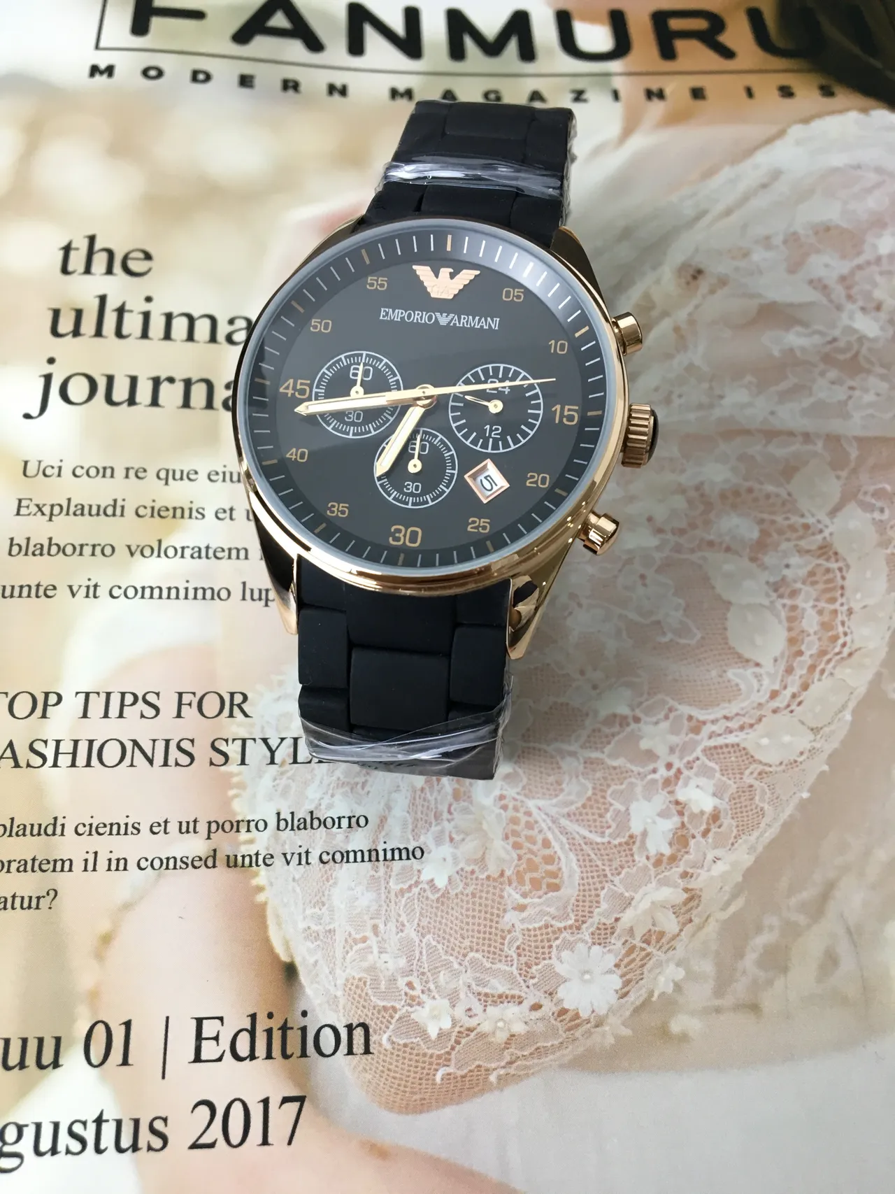 Emporio Armani Chronographe Cadran Noir Boîtier Doré Mat Montre de Quartz 7