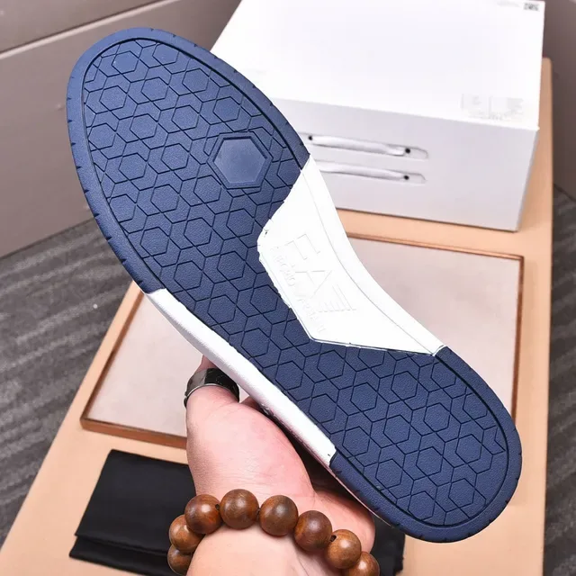 Emporio Armani EA7 黑白皮革休闲运动鞋 5